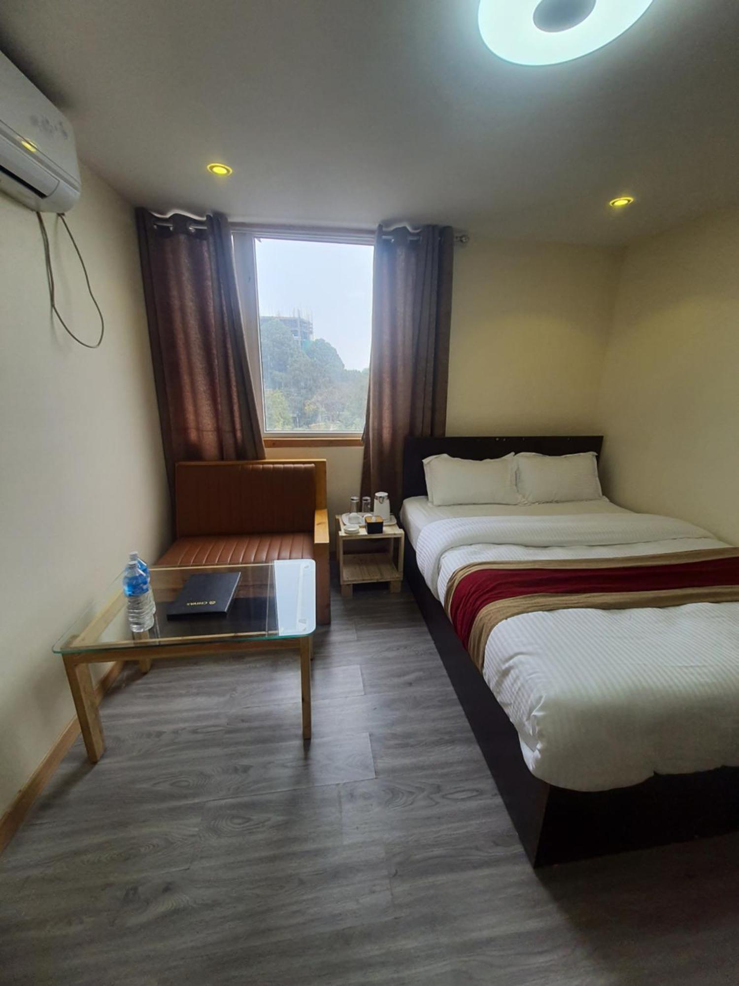 Hotel Odaan Катманду Экстерьер фото